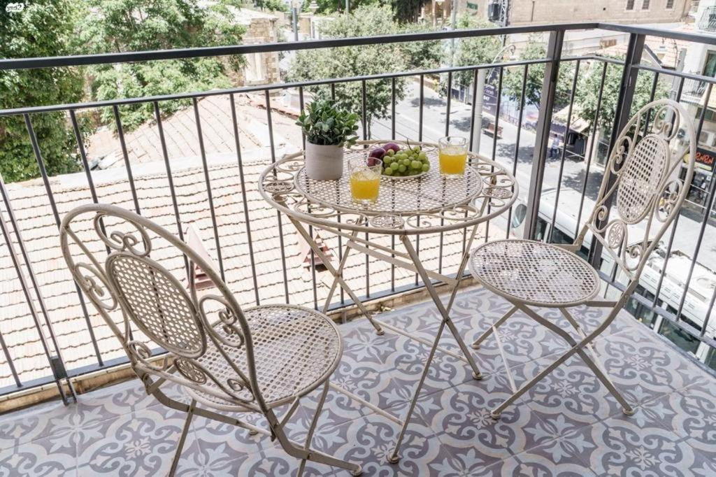 Eshel Suites Even Israel Иерусалим Экстерьер фото